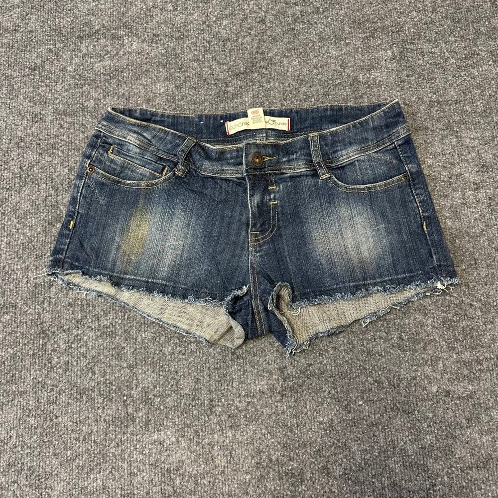 Ecko Red Denim Shorts Womens Size 30 Dark Wash Low Rise Frayed Hem Casual Y2K